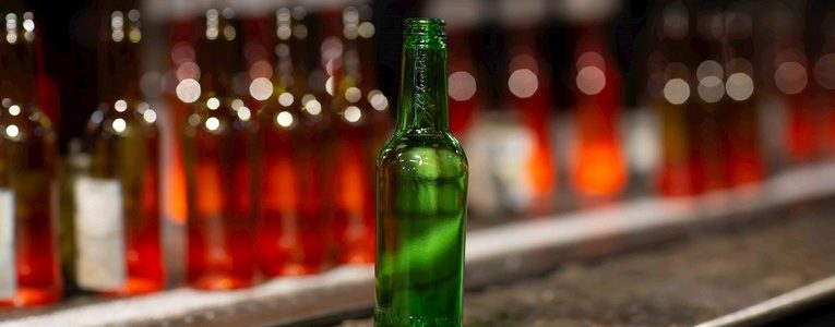 Carlsberg Marston’s Brewing Company to trial glass bottles with up to 90% lower carbon impact