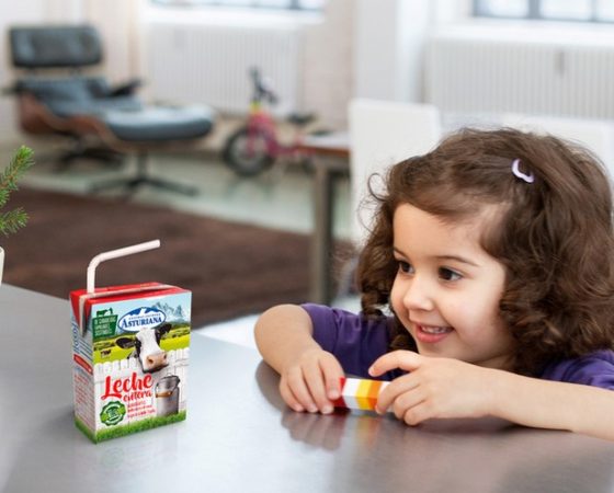 First commercial launch for SIG’s Paper U-straw for aseptic cartons